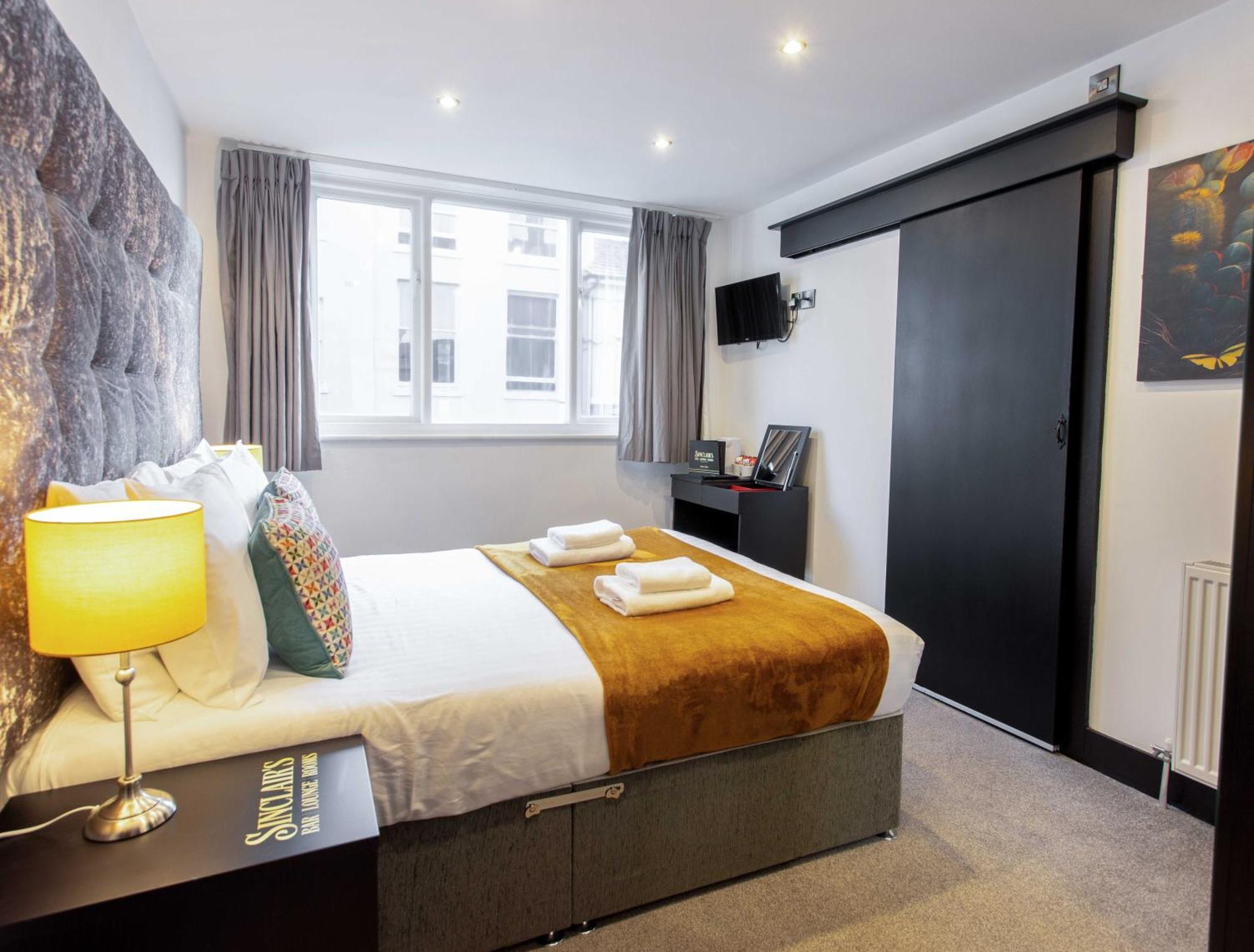 Sinclair'S Rooms Southport Exterior photo